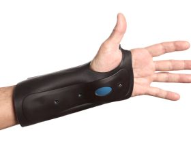 How to Spot the Symptoms of Carpal Tunnel Syndrome