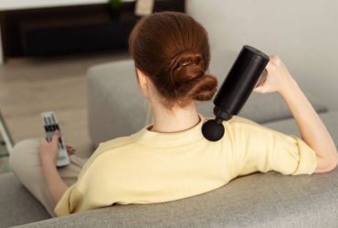 What to Know Before Using a Shoulder and Neck Massager