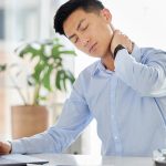 4 Signs You Should Visit a Physiotherapy Clinic in Singapore for Neck Pain