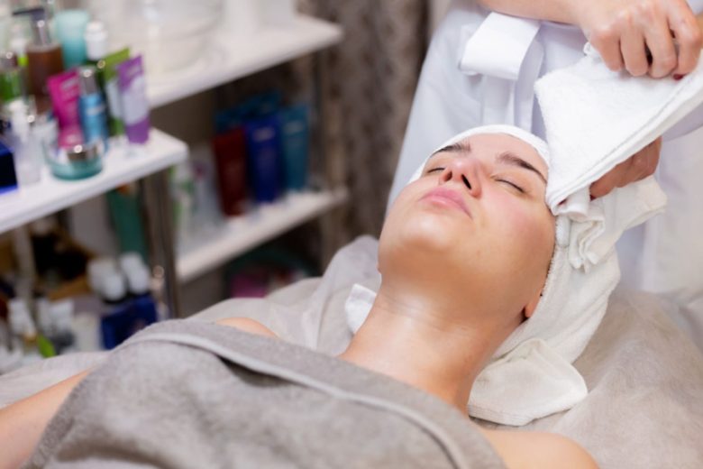 4 Signs Your Skin Needs a Detox Facial and Not Just a Regular Beauty Spa Treatment