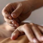 5 Reasons to Seek TCM Acupuncture in Singapore This Year