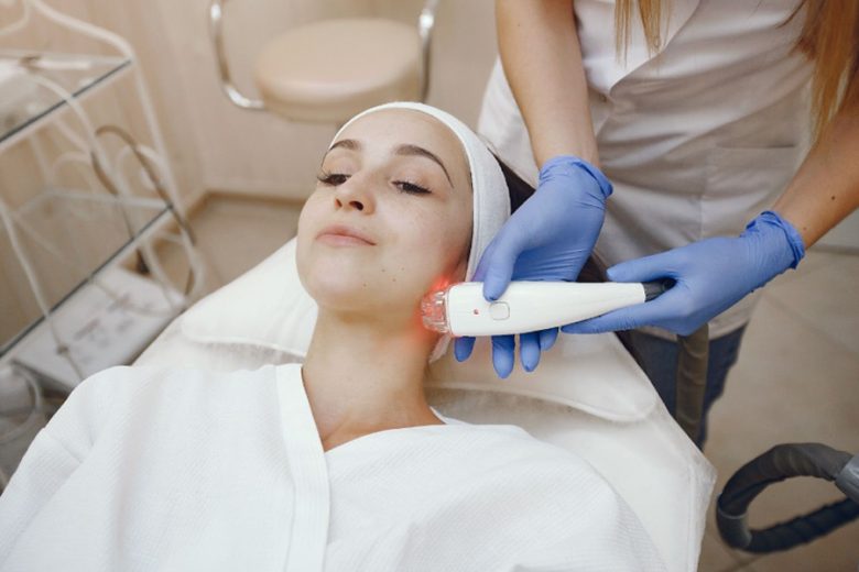 Why Aesthetic Clinics in Singapore are Buzzing Around With Titanium Lifting